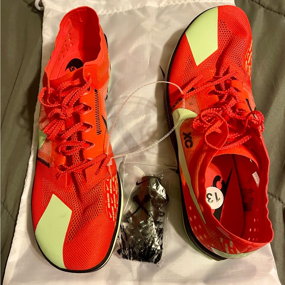 Nike Men’s Track Shoes - Red and Green